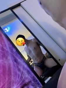 letswearlingerie: Public ( 3 фото)