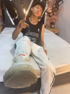 Valentino_Lux sports Pic