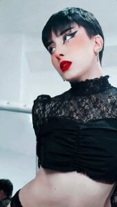 EmmaCollins___ Public Pic 2