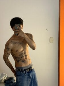 Enzo_Hunter new about me Pic