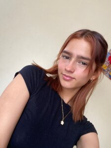 I’m live now, 8:30 AM to 3:30 PM (Colombia) 💕 I woke up thinking about you… wondering if you’d come de MelodyMansson  2 photos