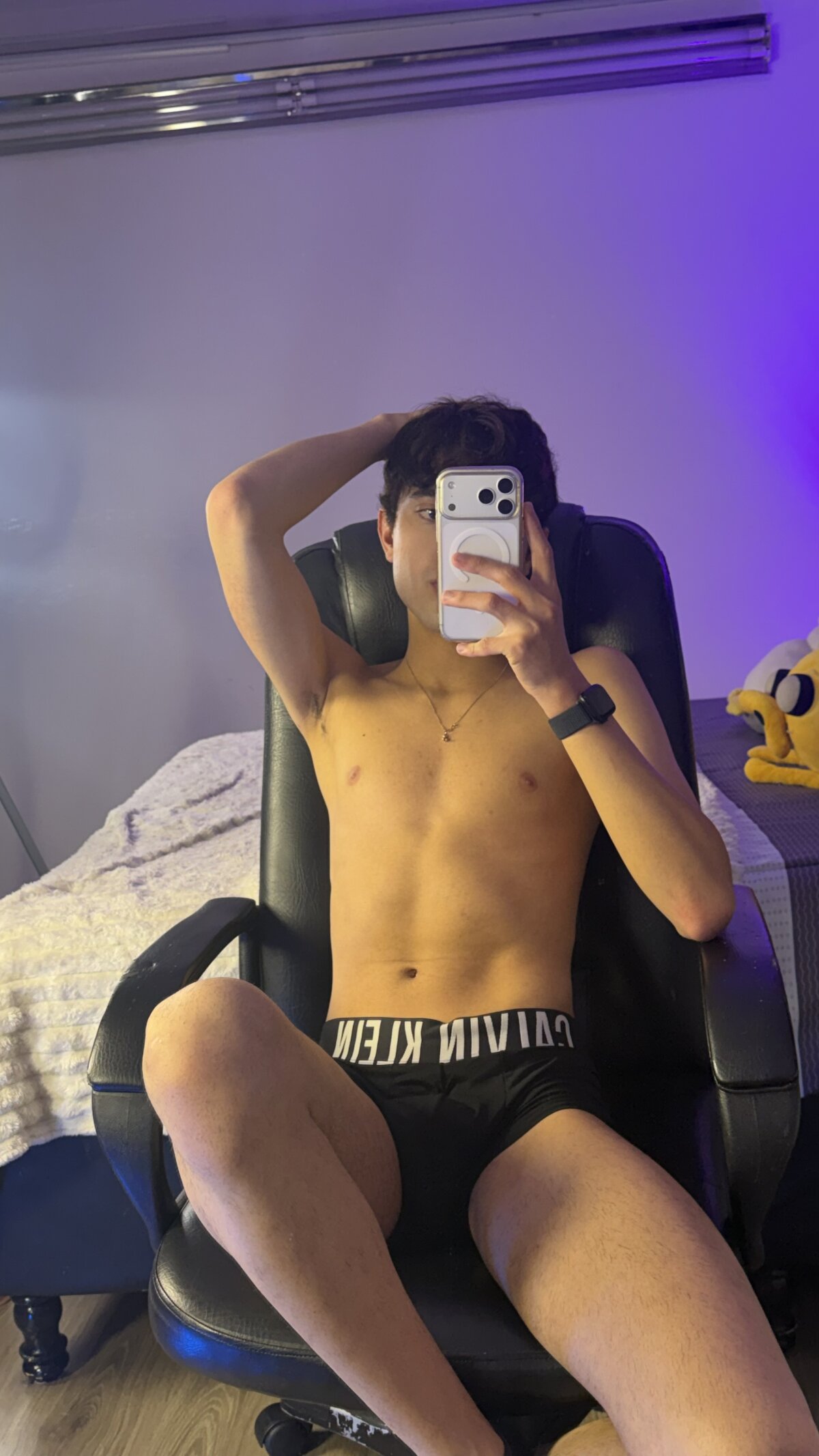 MatthewMoore_ Trending Plaatje 4990