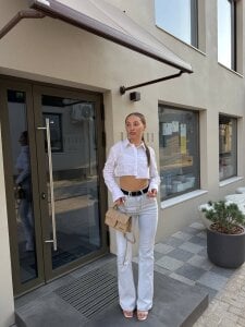 Public de elloriah  photos