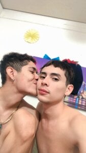 Alexander_and_Xiao love Pic 2
