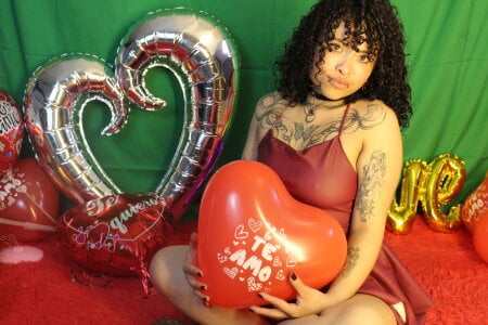 mia_hernnandez Happy Valentine's day!! Pic 2