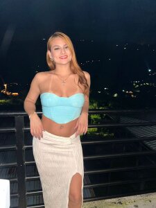 ScarletBenson Me ❤ Pic 5