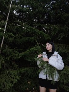 Emily_Cesoni Public Pic 3