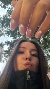 LisaSmiths Making Nails!! Pic 6