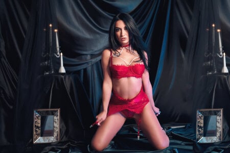 NikkiStarX Red sins Pic 6