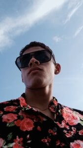 deivid_bigcock1 in vacation Pic 2