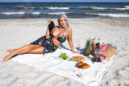 Squirt_Tanya