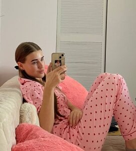 cutie_violet Public Pic 9