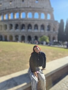 AlexandraMiller WALKING THROUGH ROME AND THE VATICAN Billede 4