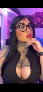 CloeeBeckamの🤭😮‍💨の 4枚の写真