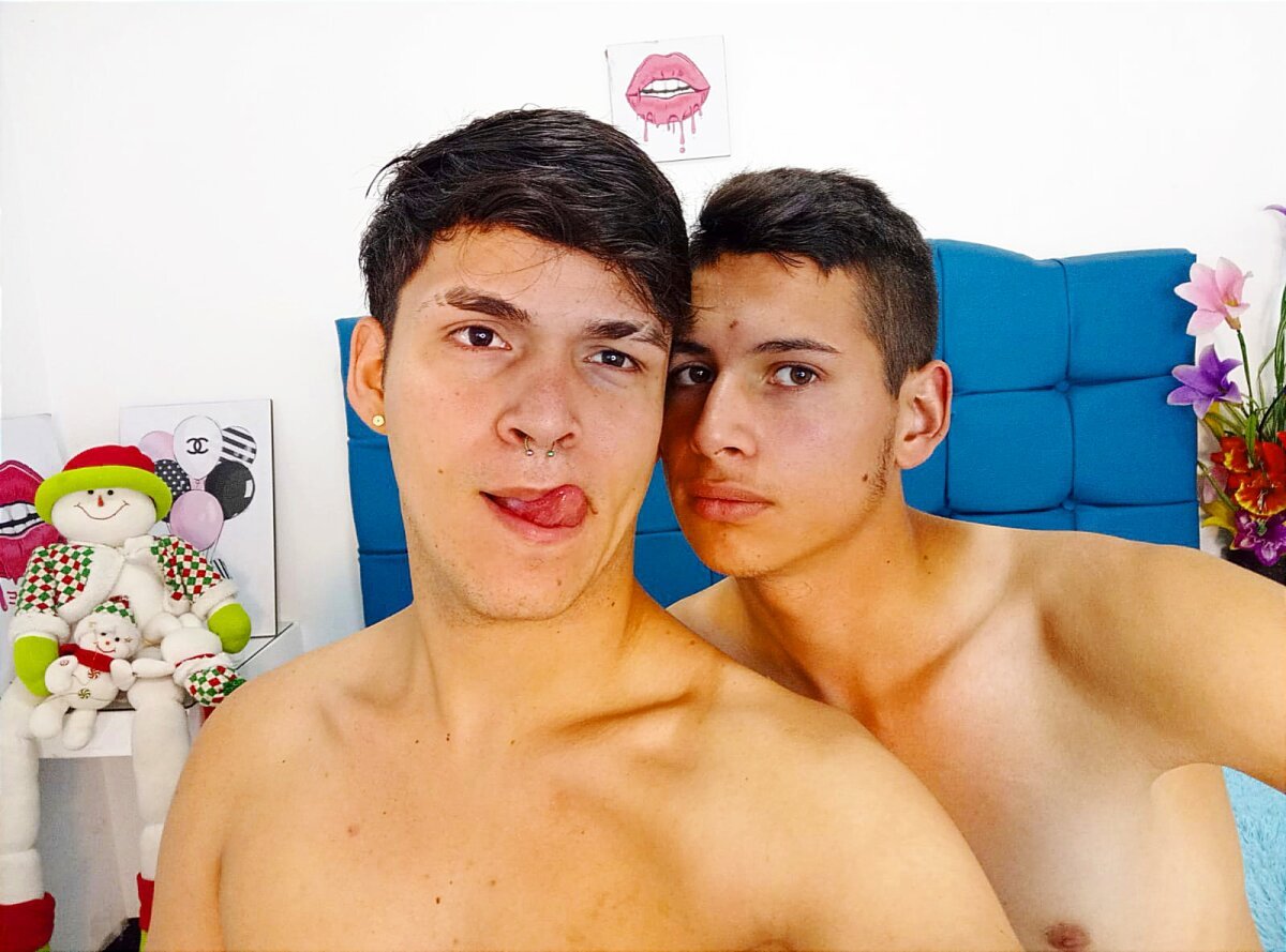 Трендове зображення  4498 CoupleFire_