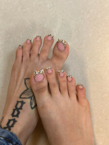 AnastasiaJune Feet & Toe Nails🍬 Pic 3