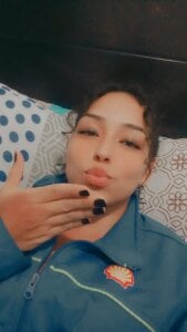 LitzyLogan Make me undress for you🍆🍑 Pic