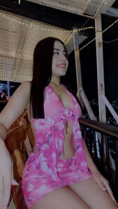 Celeste_Rox Public Pic 4