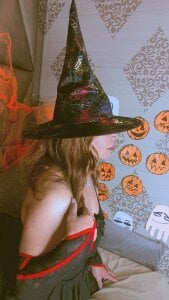 Corina_Taylor_ Halloween👻 Pic 3