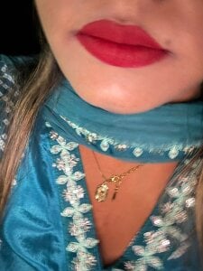 Esha_Naughty Support Pic