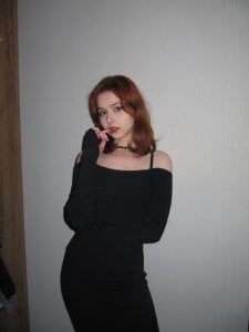 Land_Of_Ozz How do you like my black dress? Pic