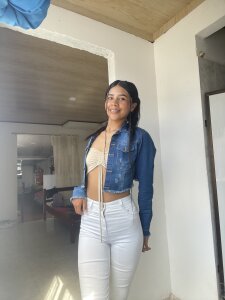 skinny_leila Public Pic 2