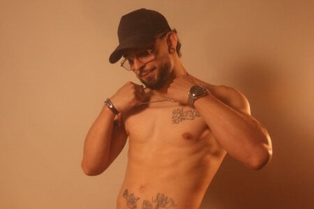 sexy latino de Axel_Stton  Imagens