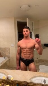 OliverO Public Pic 4