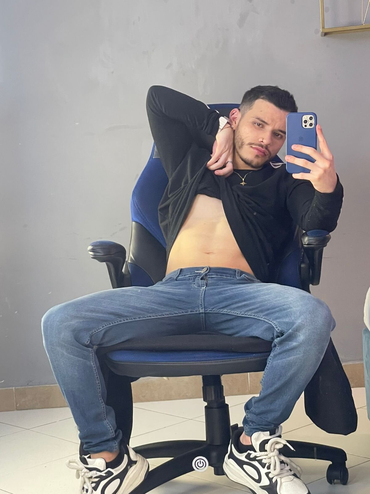 Ảnh Thịnh Hành của liam_es 8658