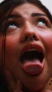 TaniaBellini new зображення