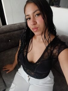 NaughtySasha Public Pic 3