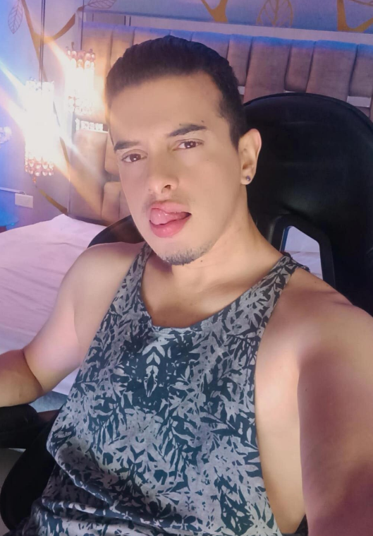 Maximo__ Trending Pic 3435