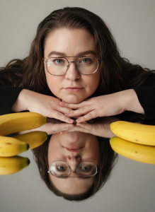 Chloe_WS With bananas hehe Pic 4