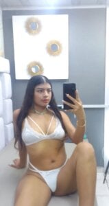 Sofia-love7 White ♥ Pic