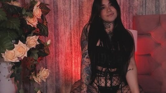 NikkyEvanz Amateur Pic 3