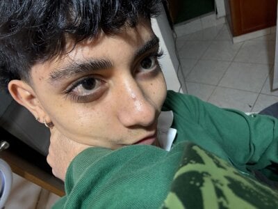 Matty_Sparkk Selfies 🤭 Pic 4