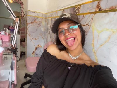 millyjones303av Public Pic