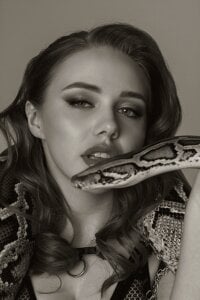 my cool long friend! de PollyVinice  2 photos