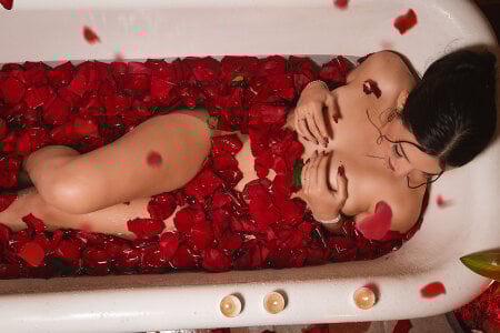 ViolettRouseの👅の 3枚の写真