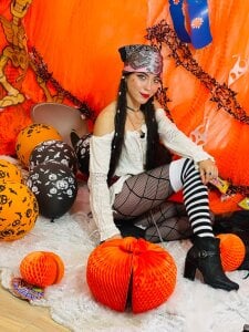 Keila_Taylor 𝓗𝓪𝓹𝓹𝔂 𝓗𝓪𝓵𝓵𝓸𝔀𝓮𝓷 🎃 사진 4