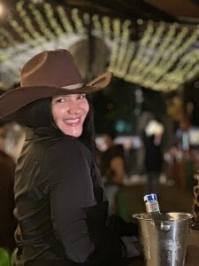 vaniaa95 Cowgirl Pic 2