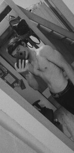 zmrdecek_23 Public Pic