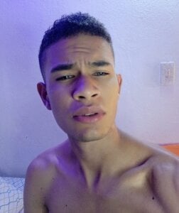 ken_rivera Hey 😏 Gambar 3