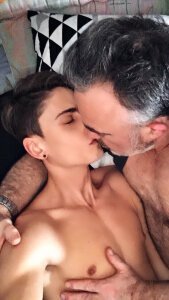 LePetitPrincee Mon papa ours et moi pour vous ouvrir l’appétit.. 😋 사진 4