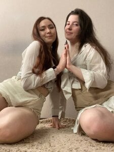 LaneDoellのtwo candiesの 4枚の写真