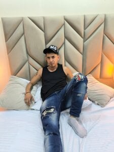 JordanLennox Public Pic 6