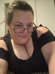 Tasmine Public Pic 4