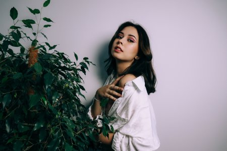 NymphOfLove Reading Alice in Wonderland :D Pic 3