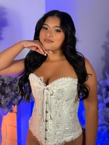 GabriellaLee Happy holiday Babe Pic 5