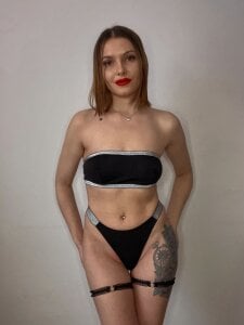 isha_rosee meeee Pic 3